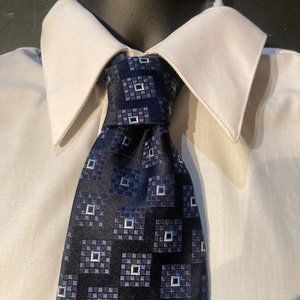 Ermenegildo Zegna Mens Silk Necktie Blue Silver Geometric Squares Tie Italy